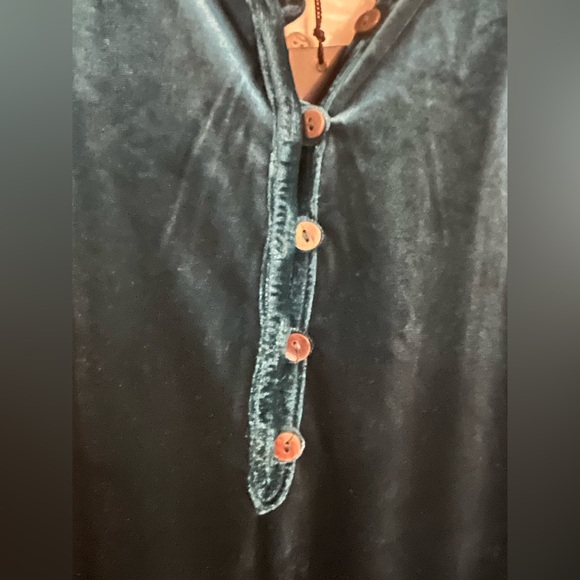 Intro. Teal Velvet Button-Up Blouse - Picture 3 of 10